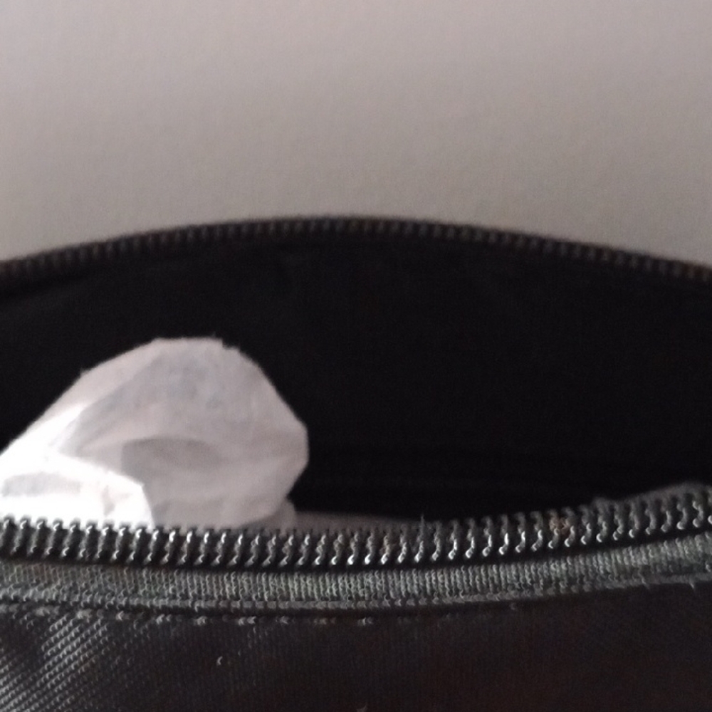 Stylish Black and White Messenger Bag New 😎 - Picture 7 of 7
